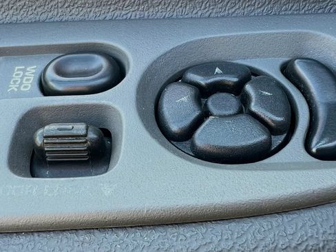 Used 2008 Dodge Ram 1500 Truck SLT RWD image 37