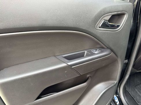 Used 2022 Chevrolet Colorado ZR2 image 14