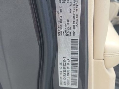Used 2022 Jeep Grand Cherokee L Limited AWD/4WD image 19