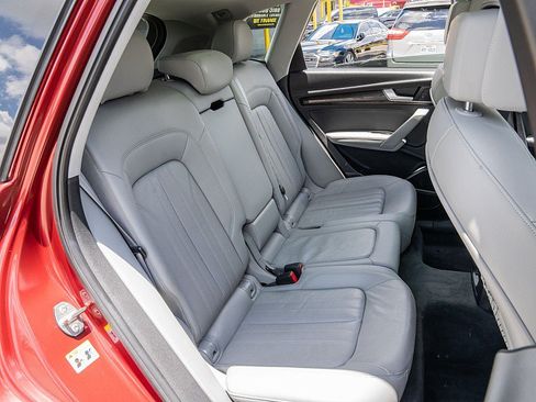 Used 2018 Audi Q5 Prestige w/ Prestige Package AWD/4WD image 22