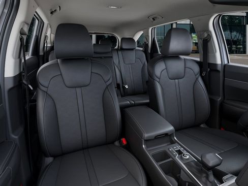 New 2026 Kia Sorento S FWD image 16