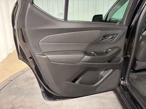 Used 2023 Chevrolet Traverse LT w/ LPO, Floor Liner Package AWD/4WD image 17