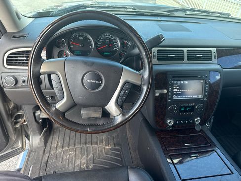 Used 2014 GMC Sierra 2500 Denali w/ Suspension Package, Off-Road image 28