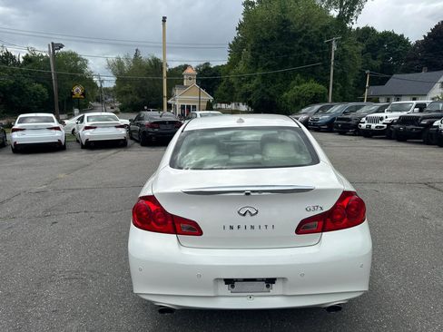 Used 2013 INFINITI G37 x Sedan w/ Premium Pkg AWD/4WD image 9