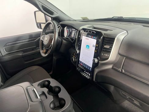 Used 2024 RAM 2500 Big Horn w/ Sport Appearance Package image 35