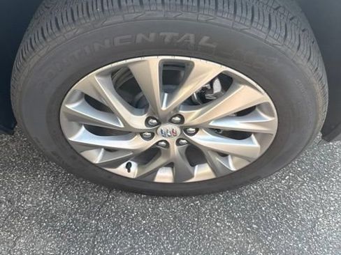 Used 2026 Buick Enclave Preferred w/ Power Package FWD image 15