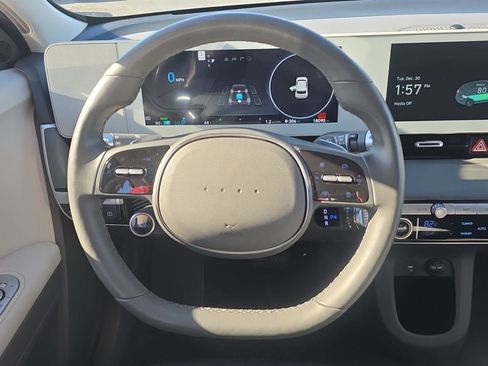 Used 2024 Hyundai Ioniq 5 SEL image 12