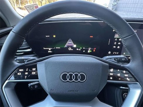 Certified 2025 Audi Q5 Premium Plus w/ Premium Plus image 24