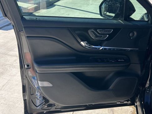 Used 2020 Lincoln Corsair Reserve w/ Elements Package image 6