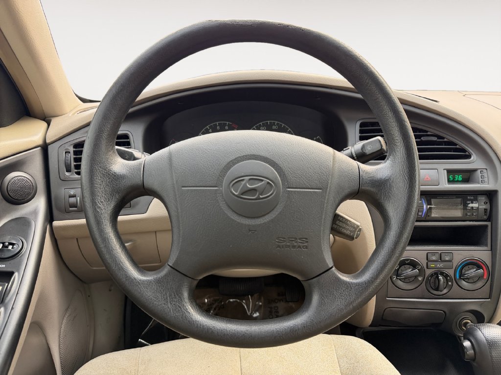Used 2002 Hyundai Elantra GLS FWD image 20