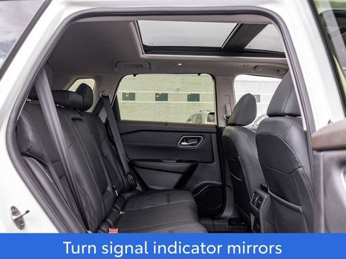 Used 2023 Nissan Rogue Platinum AWD/4WD image 14
