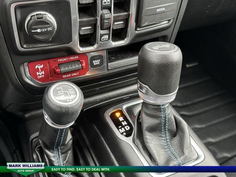 Used 2022 Jeep Wrangler Unlimited Rubicon 4xe w/ Cold Weather Group image 27