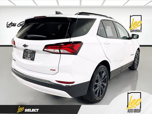Used 2022 Chevrolet Equinox RS w/ RS Leather Package image 5