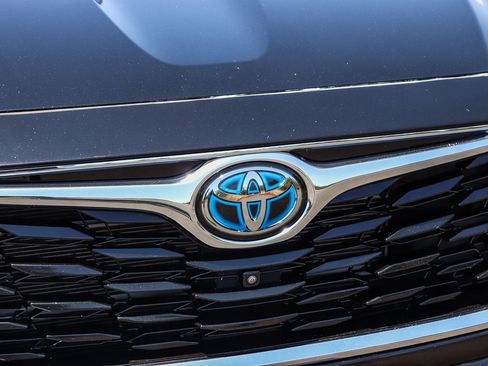 Used 2023 Toyota Highlander Limited AWD/4WD image 13
