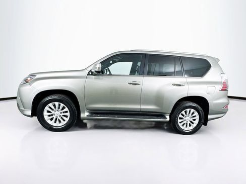 Used 2022 Lexus GX 460 w/ Accessory Package image 6