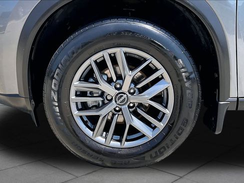 Used 2023 Nissan Rogue S FWD image 10