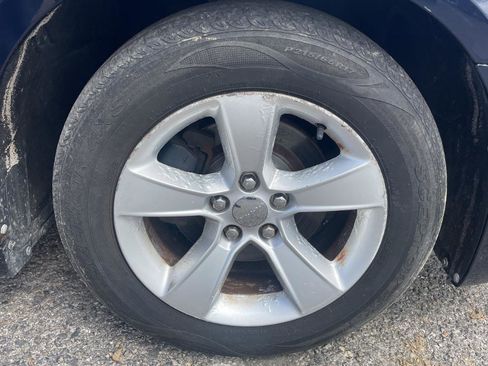 Used 2011 Dodge Charger SE RWD image 18
