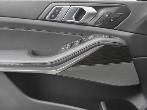 Certified 2026 BMW X5 sDrive40i image 30