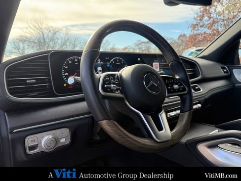 Certified 2022 Mercedes-Benz GLS 450 4MATIC image 17