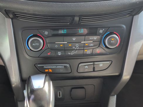 Used 2018 Ford Escape SEL image 20