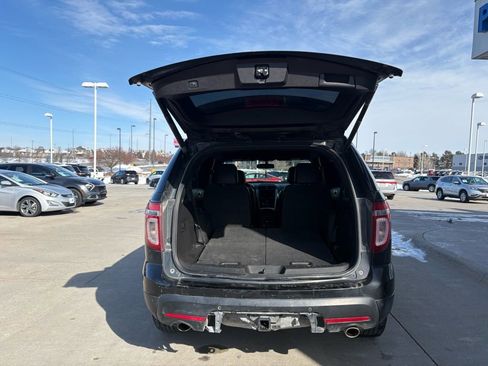 Used 2015 Ford Explorer XLT w/ Equipment Group 202B image 37