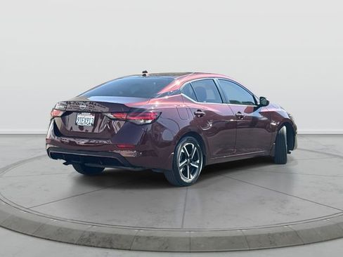Certified 2025 Nissan Sentra SV image 4