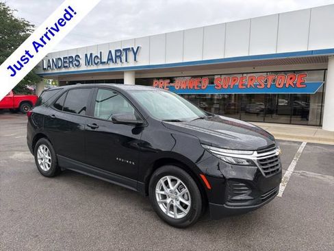Used 2024 Chevrolet Equinox LS w/ LS Convenience Package FWD image 1