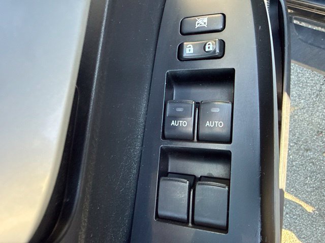 Used 2019 Toyota Tundra Limited w/ Limited Premium Package AWD/4WD image 16