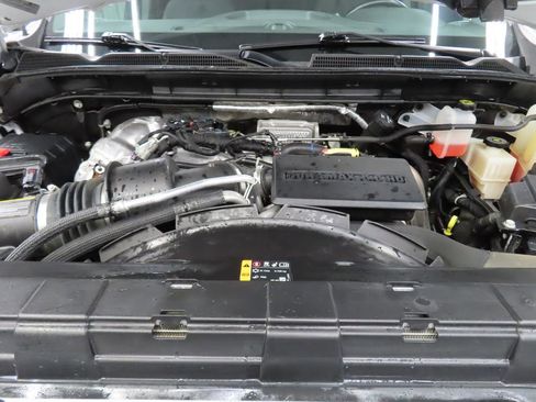 Used 2023 GMC Sierra 2500 SLE w/ SLE Value Package; image 28