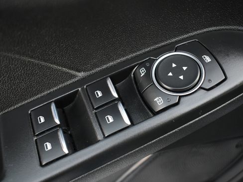 Used 2025 Ford Escape ST-Line image 12