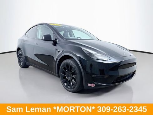Used 2024 Tesla Model Y Long Range AWD/4WD image 1