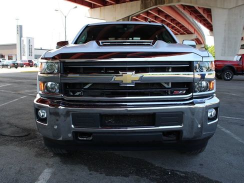 Used 2019 Chevrolet Silverado 2500 LTZ w/ Duramax Plus Package AWD/4WD image 3