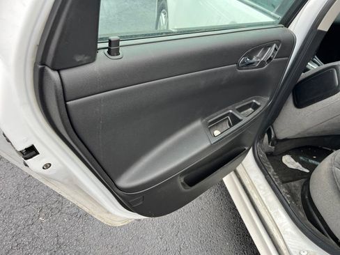 Used 2012 Chevrolet Impala LT w/ LT Sunroof Package image 16