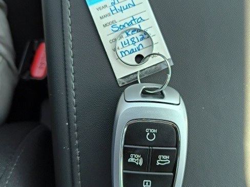 Used 2021 Hyundai Sonata SEL FWD image 23