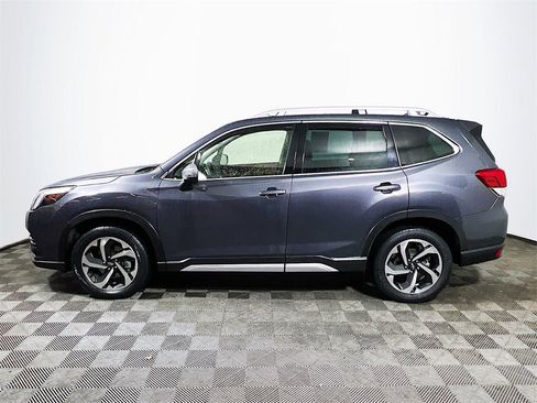 Used 2022 Subaru Forester Touring w/ Popular Package #2 image 5