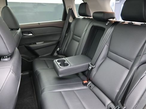 Used 2023 Nissan Rogue SV w/ SV Premium B Package image 13