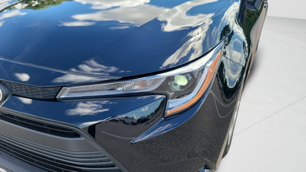 Certified 2025 Toyota Corolla LE w/ Convenience Package FWD image 24