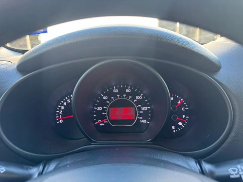 Used 2019 Kia Soul FWD image 22