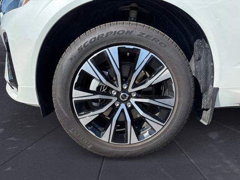 New 2025 Volvo XC60 B5 Core w/ Climate Package image 14