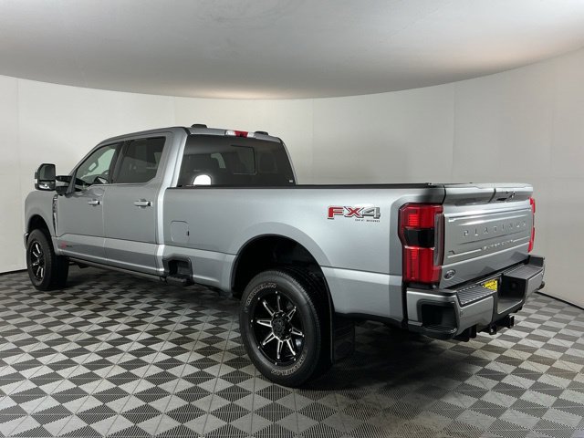 Used 2024 Ford F350 Platinum AWD/4WD image 6