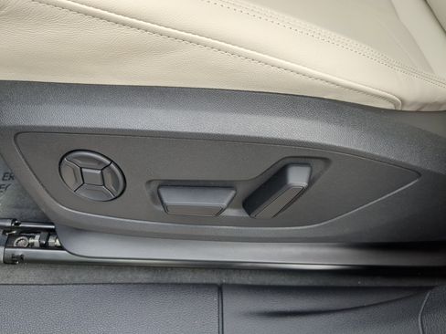 New 2025 Audi Q3 2.0T Premium image 18