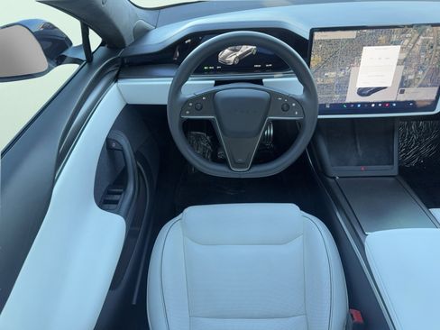 Used 2021 Tesla Model S Plaid image 51