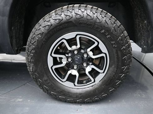 Used 2017 RAM 1500 Rebel AWD/4WD image 10