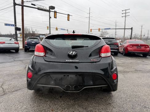 Used 2013 Hyundai Veloster Turbo w/ Ultimate Pkg image 4