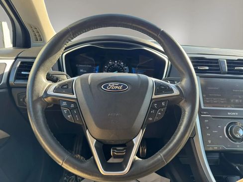 Used 2015 Ford Fusion Titanium FWD image 17