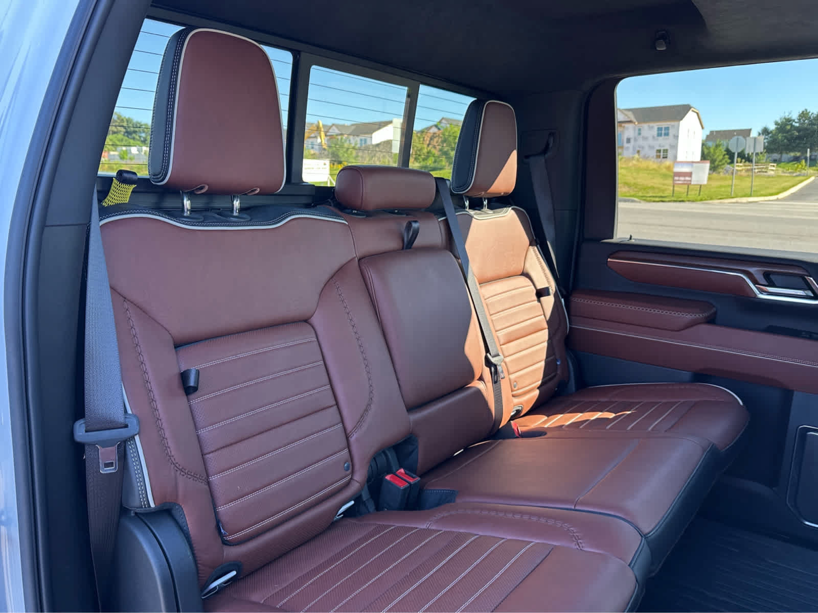 Used 2024 GMC Sierra 2500 Denali Ultimate w/ Snow Plow Prep/Camper Package AWD/4WD image 21