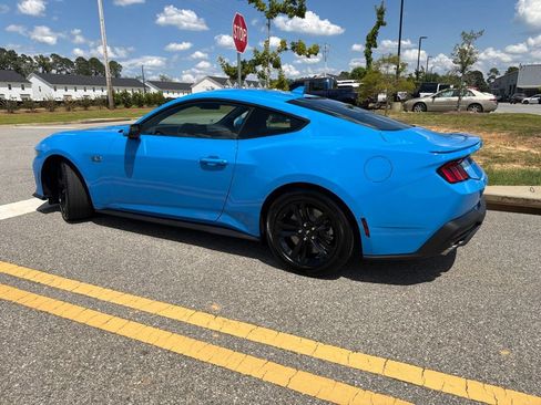 Used 2024 Ford Mustang GT RWD image 6