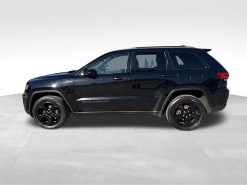 Used 2018 Jeep Grand Cherokee Laredo image 6