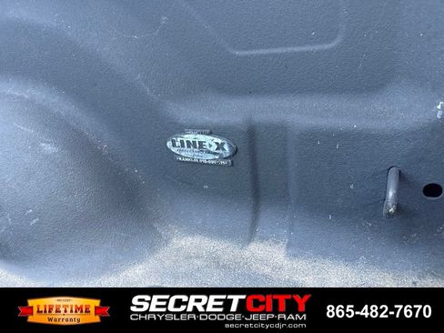 Used 2017 RAM 2500 Big Horn w/ Sport Appearance Group AWD/4WD image 19