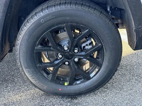 New 2026 Jeep Grand Cherokee Laredo image 42